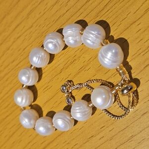 Elegant Pearl Bracelet from Real Fresh Water Pearl with Gold Accents
